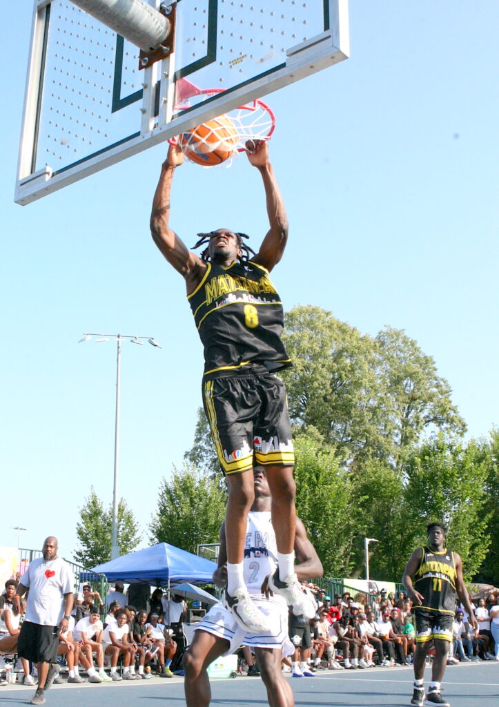 It’s ‘Crew Love Weekend’; council honors event as b-ball tourney returns to Franklin Field