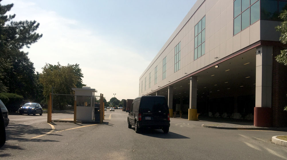 globe parking UMB